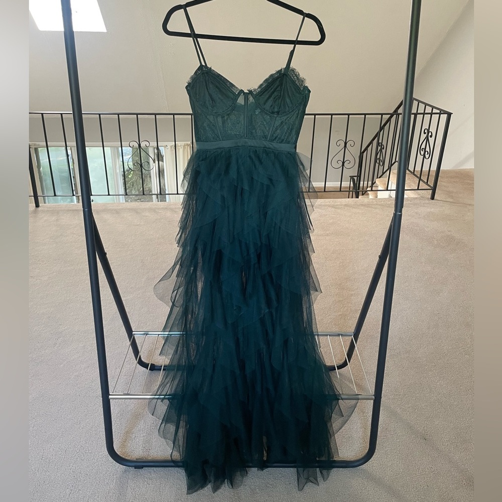 Beautiful Green Gown- great for a wedding guest or special event!